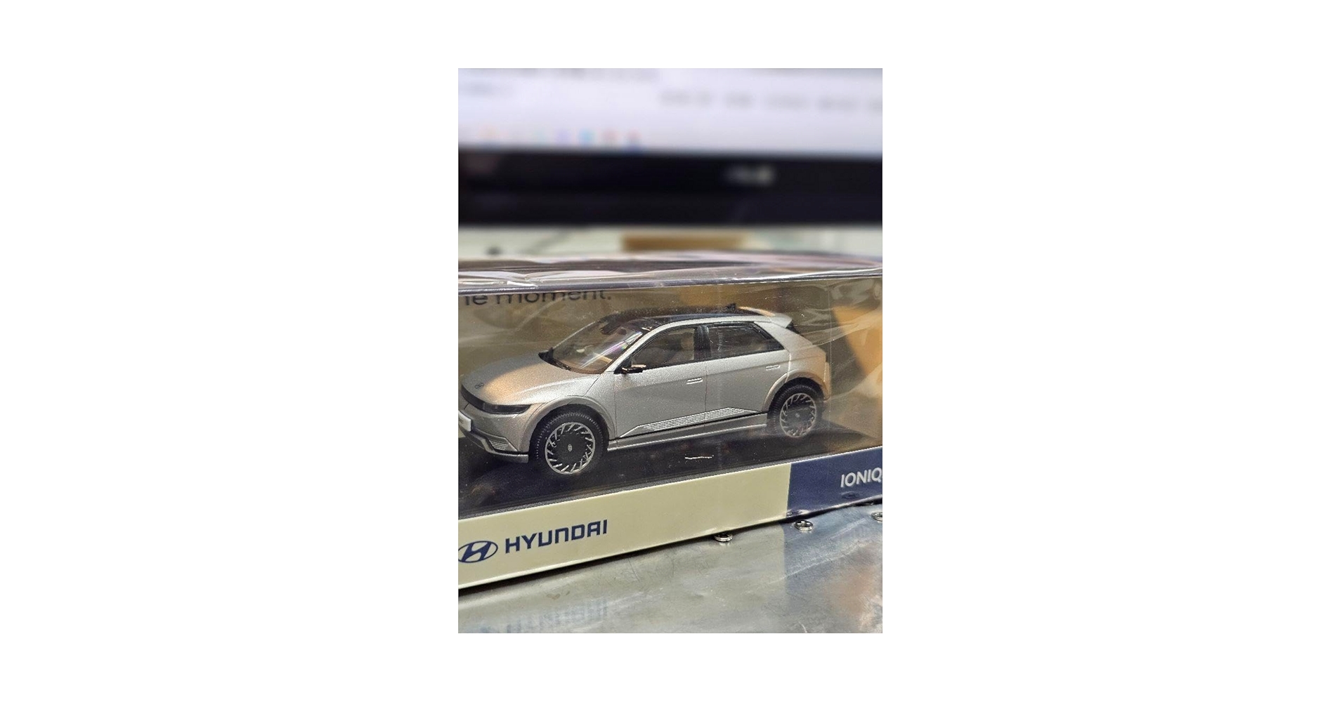 Amazon | ヒョンデ アイオニック5 IONIQ5 ミニカー 1:43 グラビティ